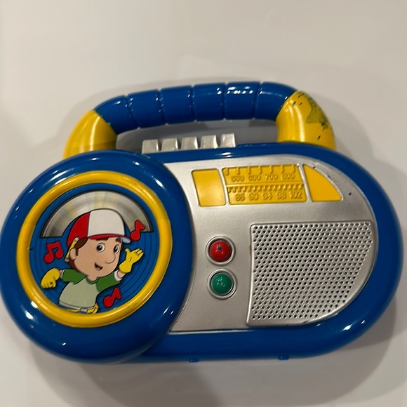Handy Manny small hand radio. Not guaranteed to work - Picture 1 of 2
